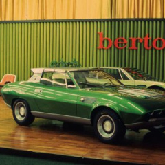 Продан единственный в мире Bertone BMW Spicup