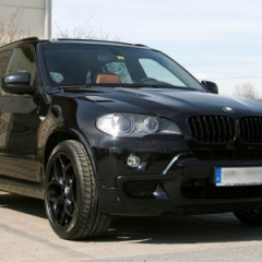 BMW X5 стал самым угоняемым автомобилем в России