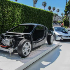 BMW поделится технологией производства литий-ионных батарей с конкурентами