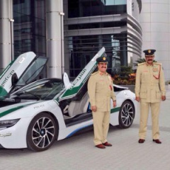 BMW i8 на службе полиции Дубая