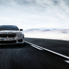 BMW M3 Competition против M5 Competition в живую