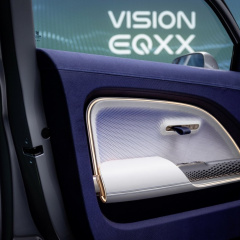 Mercedes показал инновационный электрокар EQXX c запасом хода 1000 км