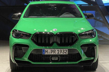 BMW X6 M Competition 2022 в блестящем зеленом цвете Signal Green BMW M серия Все BMW M