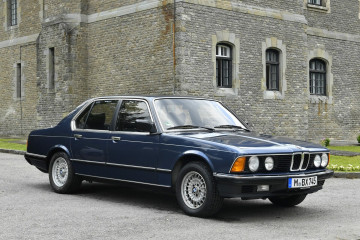 7 серия E23 1983 года выпуска BMW 7 серия E23