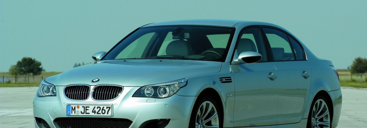 BMW M5 E60 с наддувом и двигателем V10 мощностью 700 л.с. разогнался до 340 км/ч