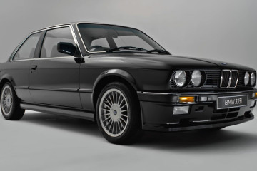 BMW вспоминает редкую модель 333i E30 BMW 3 серия E30
