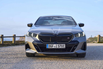 BMW отзывает модели i5 2024 из-за проблем со звуковым предупредительным сигналом BMW BMW i Все BMW i