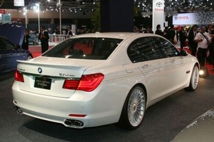 Alpina превратил лимузин BMW в спорткар :: BMW 7 серия F01-F02