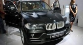 BMW представила в Москве бронированный X5 и новый дизель BMW X5 серия E70