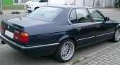 BMW 7 серия E32