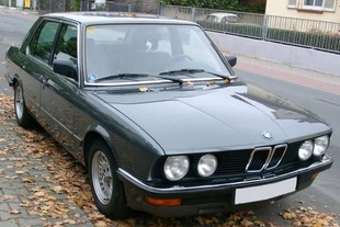 Есть ли оригинальные чехлы? :: BMW 5 серия E28