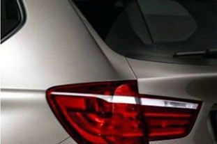 BMW выпустила официальный тизер X3 2011 :: BMW X3 серия F25