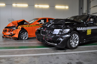 Автомобиль BMW 5 прошел проверку от IIHS :: BMW 5 серия F10-F11