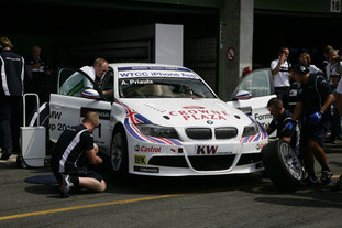BMW Team RBM снова одержала победу :: BMW Мир BMW BMW AG