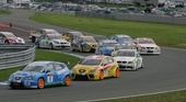 BMW Team RBM и Castrol отметили очередную победу BMW Мир BMW BMW AG