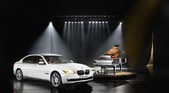 BMW позаимствовало дизайн у рояля BMW 7 серия F01-F02