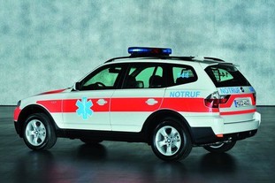 BMW переделал X3 в автомобиль для спасателей :: BMW X3 серия E83