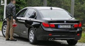 В сеть утекли фото новой BMW 7 Series BMW 7 серия F01-F02