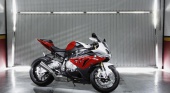 BMW усовершенствовала спортбайк S 1000 RR BMW Мотоциклы BMW Все мотоциклы
