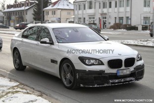 BMW Alphina B7 оказалась под прицелами камер :: BMW 7 серия F01-F02