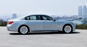 Углепластиковые детали на баварском автомобиле BMW 7 серия F01-F02
