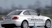 Горит красная лампочка с восклицательным знаком в скобках BMW 1 серия E81/E88