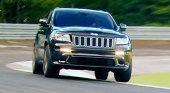 Баварский автомобиль BMW X6 M выиграл у Jeep Grand Cherokee SRT8 BMW M серия Все BMW M