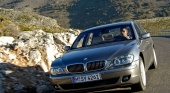 Моргает лампочка индикатора зарядки на BMW BMW 7 серия E65-E66f