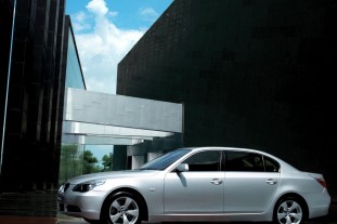 Тест-драйв BMW 5 серии (E60) :: BMW 5 серия E60-E61