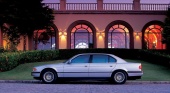 BMW 7 серия E38