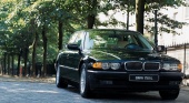 BMW 7 серия E38