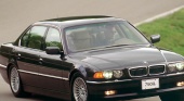 BMW 7 серия E38