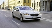 BMW 760i и BMW 760Li в России BMW 7 серия F01-F02