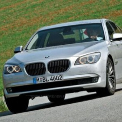 Медиатектура. BMW седьмой серии F01-02