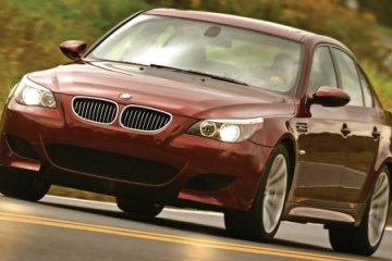 Заезд BMW M5 vs AUDI Q7 :: BMW :: M серия :: Все BMW M Заезд BMW M5 vs AUDI Q7 BMW M серия Все BMW M