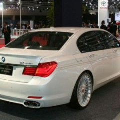 Alpina превратил лимузин BMW в спорткар
