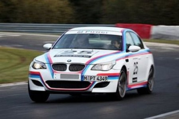 Компания BMW разработала трековую версию седана M5 BMW 5 серия E60-E61