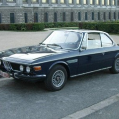 Видео: BMW M3 CSL VS BMW E9 3.0 CSL