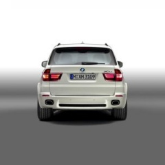 Официальные фото 2011 BMW X5 LCI M-Sport пакет