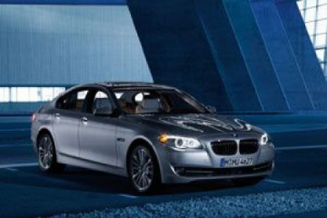 Новая 5-Series от BMW уже в Москве BMW 5 серия F10-F11