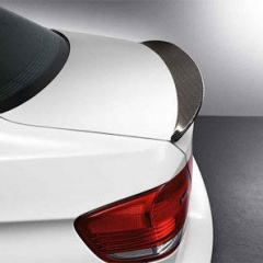Концерн BMW сделал для M3 карбоновый аэродинамический обвес