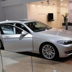 BMW привезла на ММАС 2010 модели 5 Series Touring и Vision EfficientDynamics