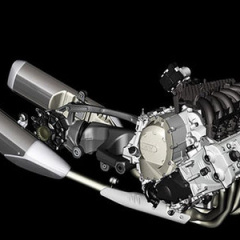 В BMW создали мотоцикл с самым узким двигателем