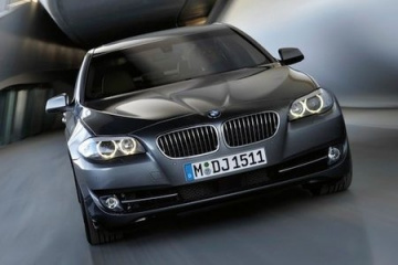 Новый BMW 5 получил награду BMW 5 серия F10-F11