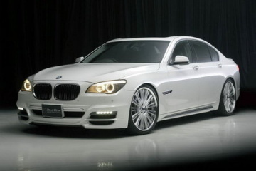 Японцы тюнинговали BMW 7 серии BMW 7 серия F01-F02