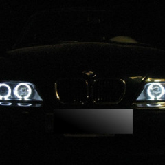 Логотип BMW можно отпечатать на сетчатке глаза