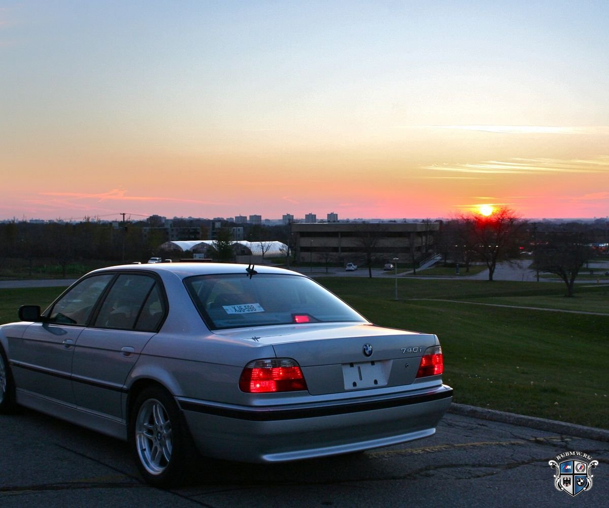 BMW 7 серия E38