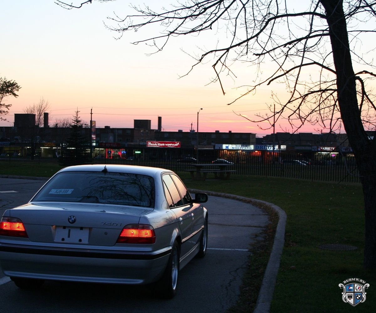 BMW 7 серия E38