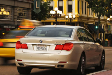 BMW :: 7 серия :: F01-F02 Звук глушителя . BMW 7 серия F01-F02