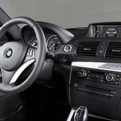 BMW представило первую серийную «электро-копейку»